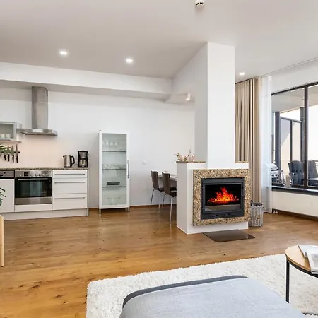 Cozy Fireplace - Amazing Seaview!W211 *