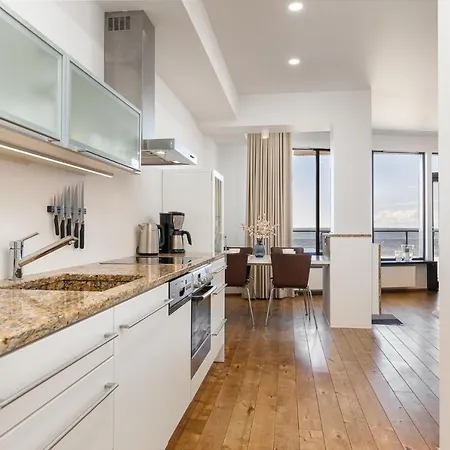 Cozy fireplace - Amazing Seaview!W211 Apartament